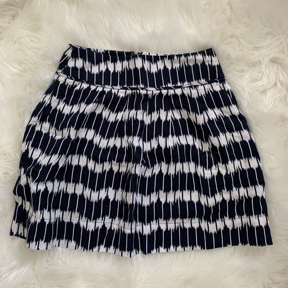 White and blue Loft skirt